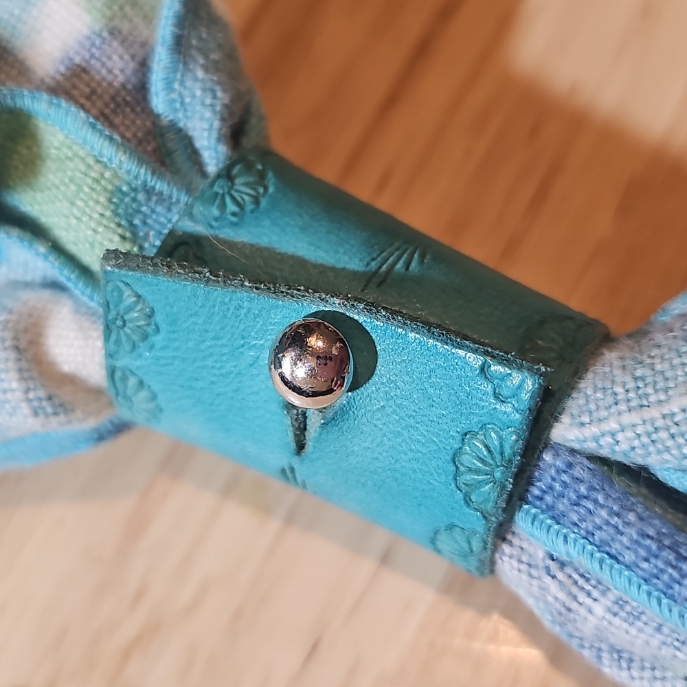 Southwestern Leather Bandana Slide - Picture 3 of 3